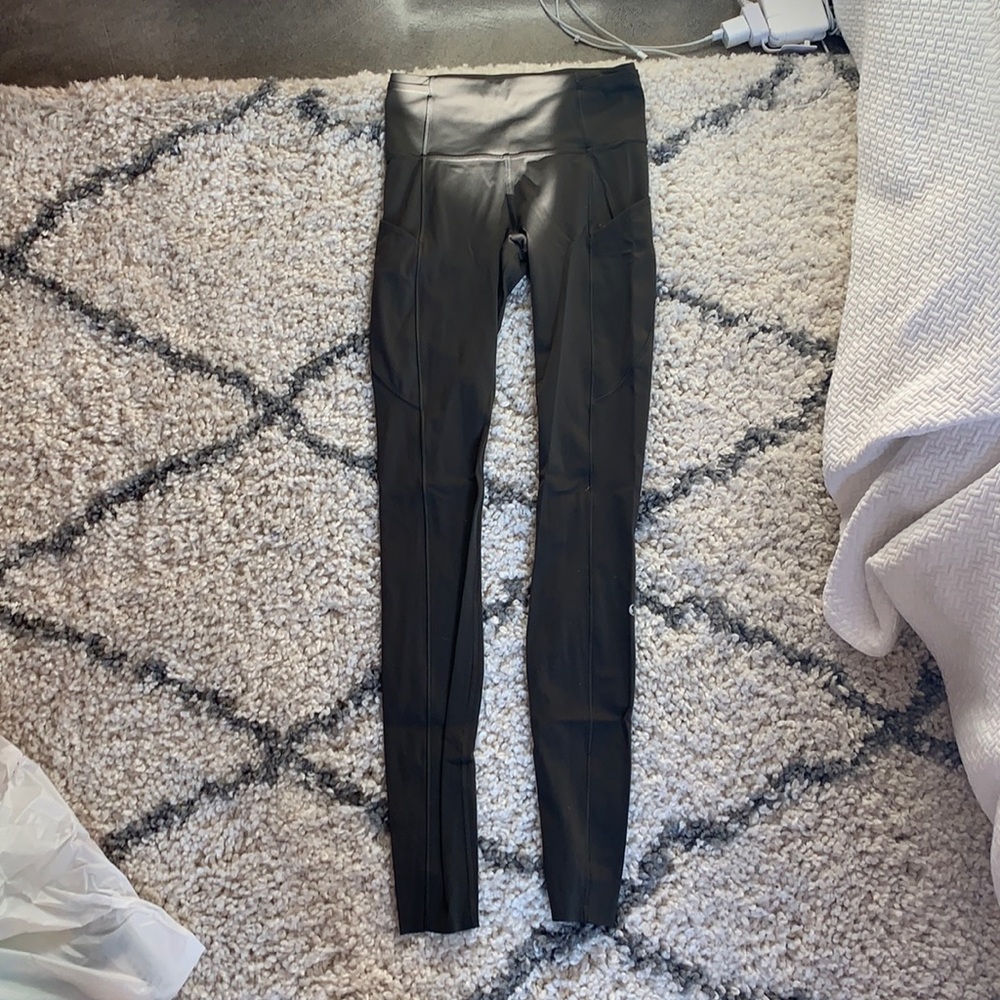 Lululemon Fast and Free 31 in Tight in Green Size4